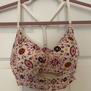 Victorias Secret Body Victoria Uplift Wireless Bra